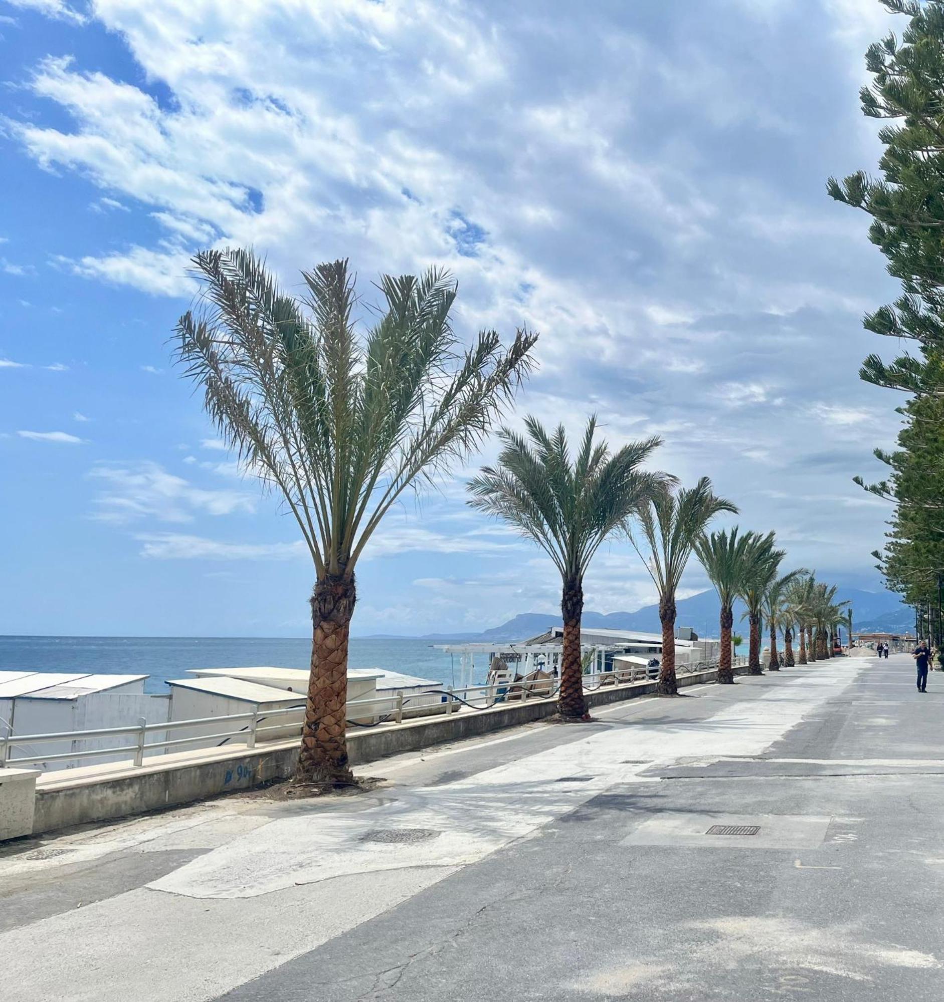 Casa Vacanza! A 50M Dal Mare! Bordighera Exterior foto